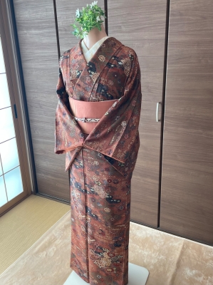 湖布セパ小紋　流水に花尽くし伝統柄